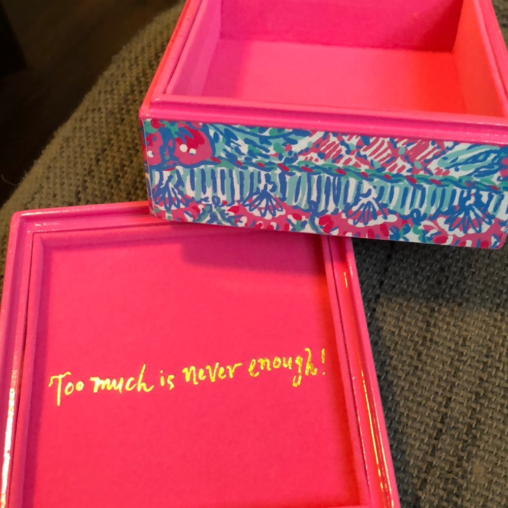 SALE🎉NWB Lilly Pulitzer 2-piece lacquer box - Picture 3 of 3